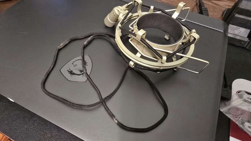 Shock Mount MXL 990