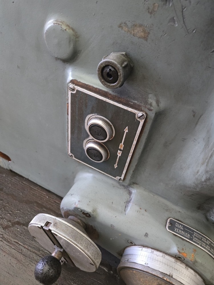 30'' Pratt & Whitney Vertical Rotary Table - FREE FREIGHT