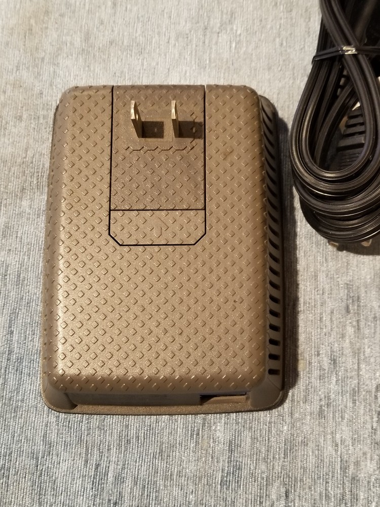 Cisco Linksys Wireless-N Range Extender RE1000 Original Device Box Cables Manual