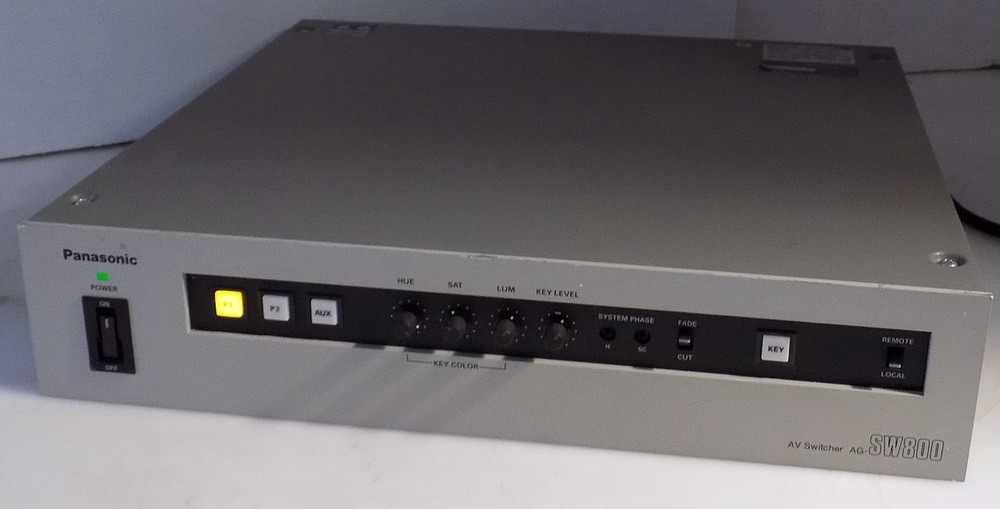 PANASONIC AG-SW800 BROADCAST & PROFESSIONAL AV LIVE SWITCHER
