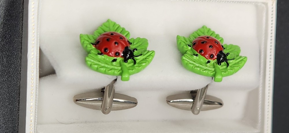 cufflinks