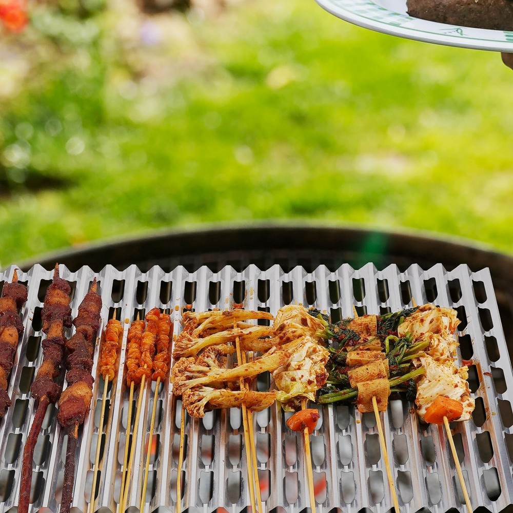 20 Pack Disposable Aluminum Grill Liners, 12" x 20" Rollable Grill Sheets for...