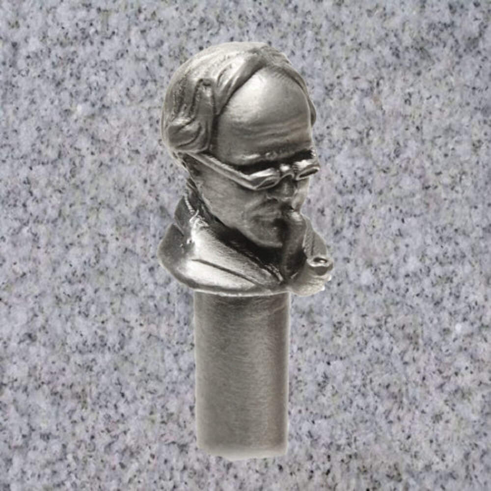 Peterson: PEWTER "THINKING MAN" PIPE TAMPER