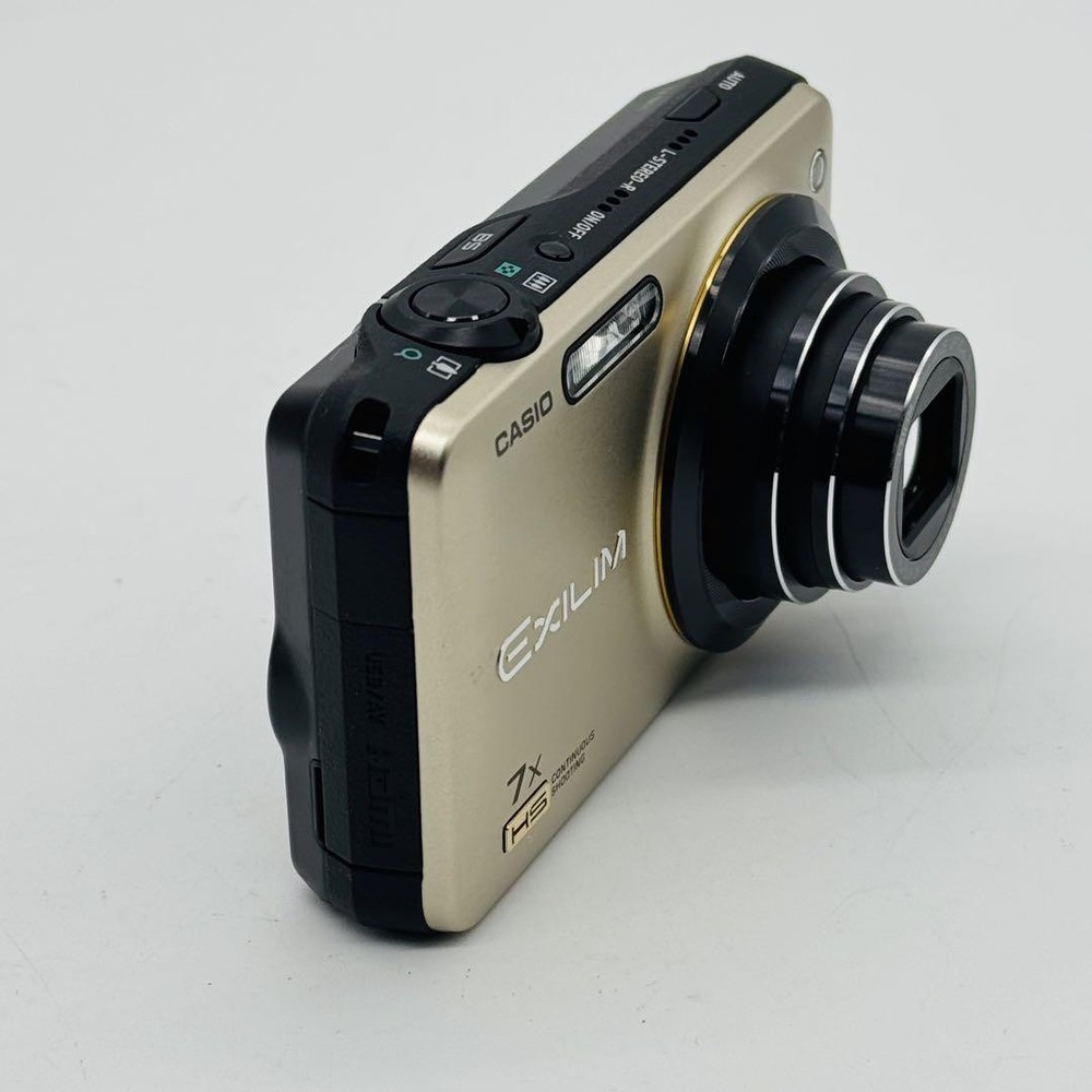 CASIO EXILIM EX-ZR15 Digital Camera