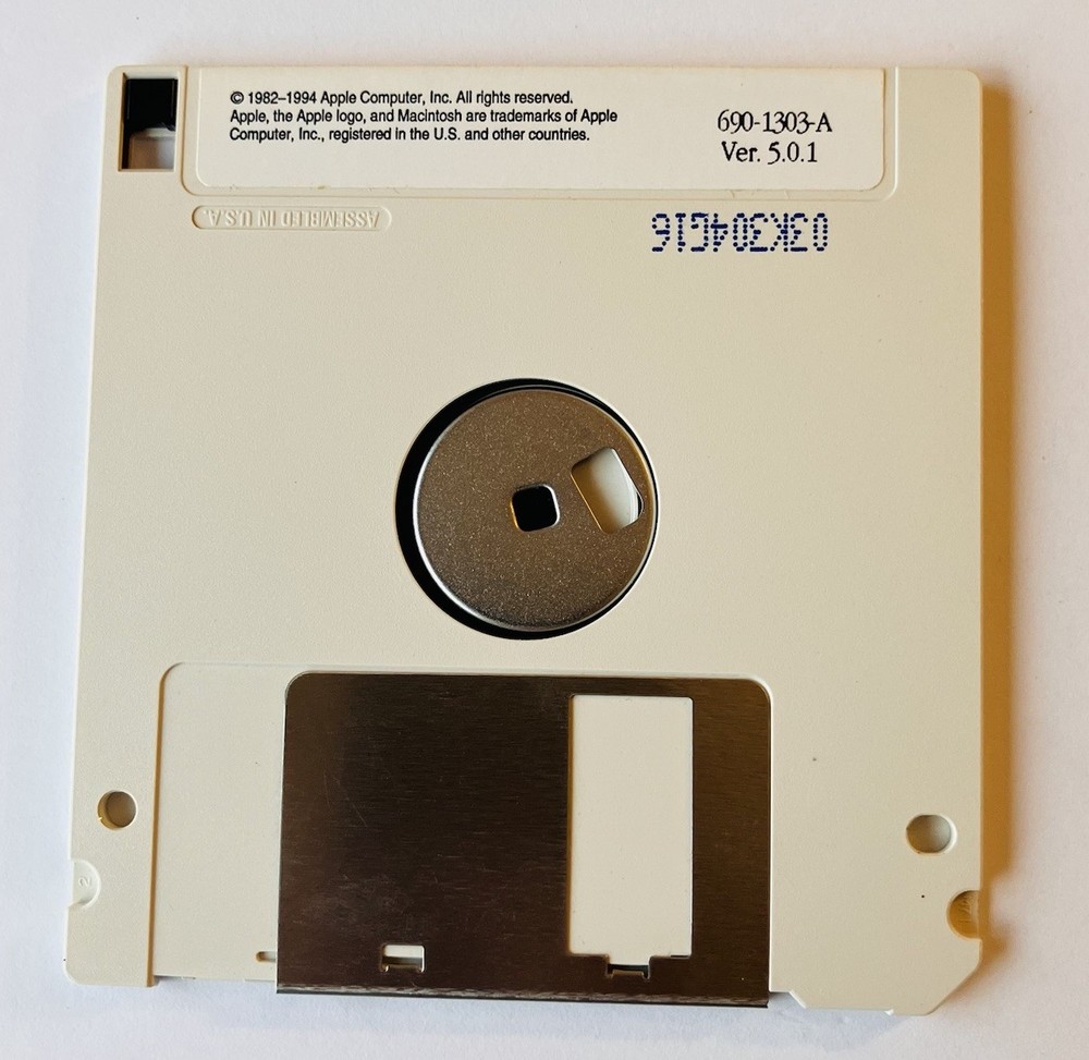 Apple Macintosh Utility Disks (2) System 7.5 Tools + CD-ROM Setup v5.0.1 (1994)