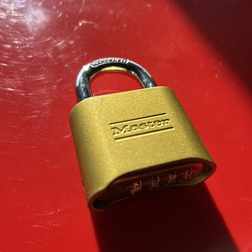 Master Lock 175D Combination Padlock B17 Have combination No Key