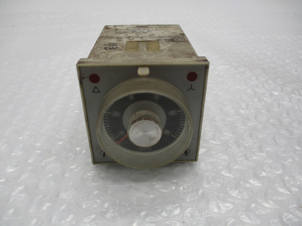 OMRON H3BG-8 TIMER UNMP