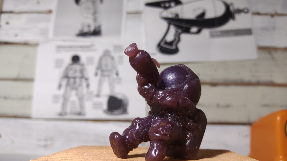 Raygun incense / bud holder - Astronaut