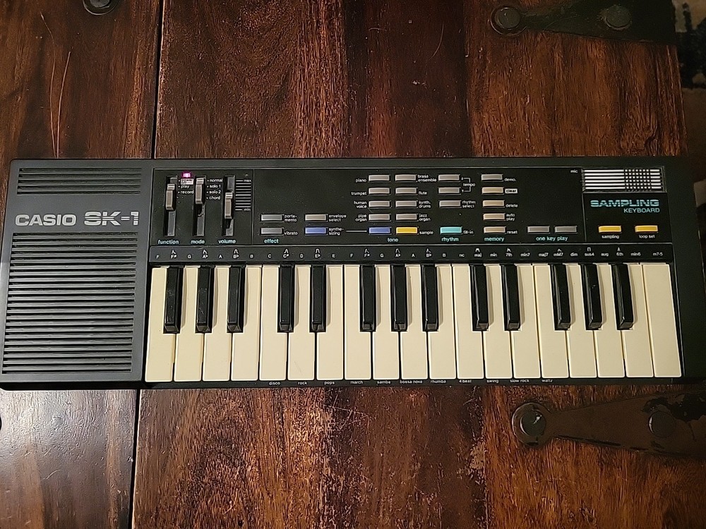 Vintage Casio SK-1 32-Key Sampling Keyboard Black Synth; Plays Needs Some Repair