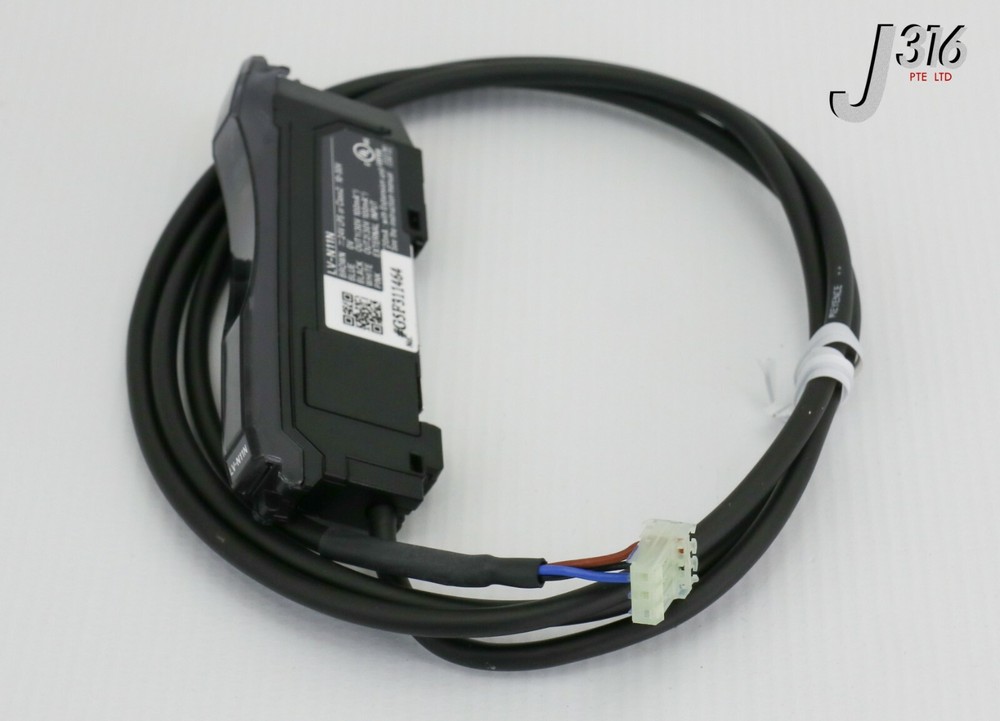 21476 KEYENCE DIGITAL LASER SENSOR (NEW) LV-N11N
