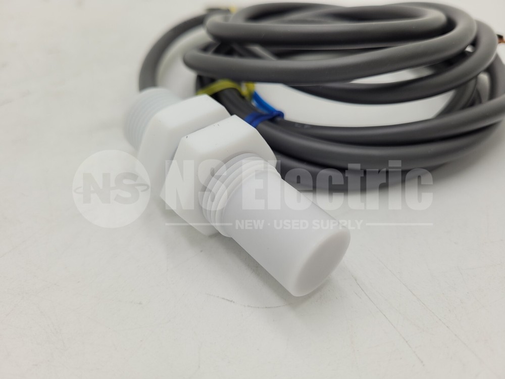OMRON E2KQ-X10ME2 CAPACITIVE PROXIMITY SWITCH