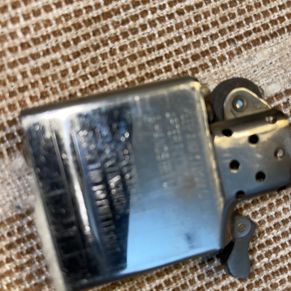 Zippo Classic Pocket Lighter -Chrome - #B-07