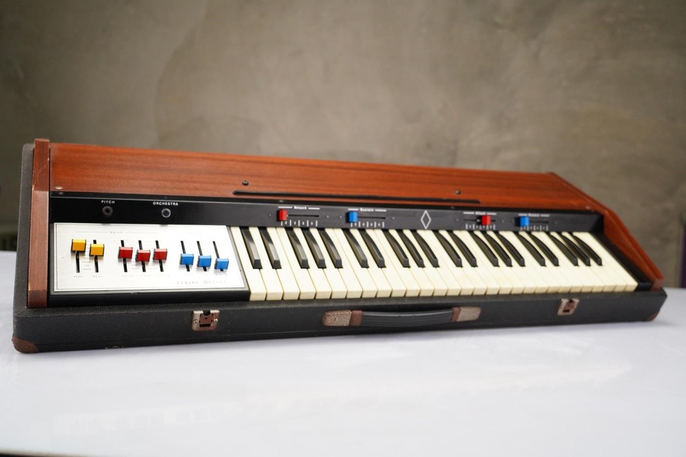 Logan String Melody Synthesizer #57571
