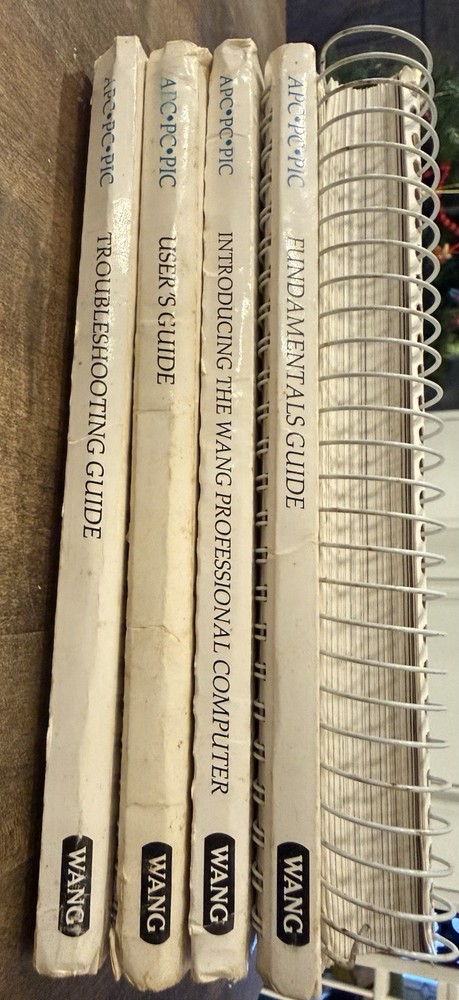 LOT 5 Wang Professional Computer Series BASIC LANGUAGE USER'S GUIDE TROUBLESHOOT