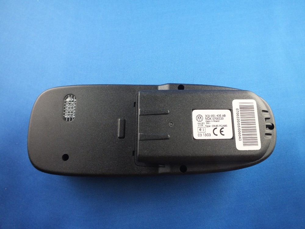 VW mount mobile phone case Sony Ericsson K800i 3C0051435AB Bluetooth adapter SE
