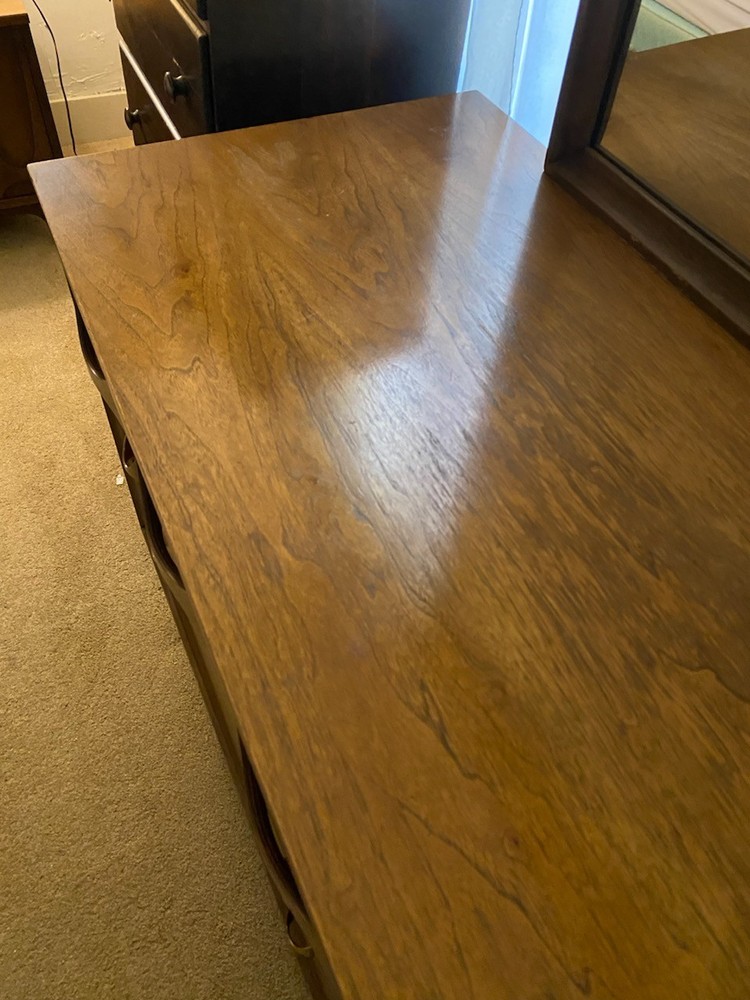 Broyhill Brasilia Bedroom Suite
