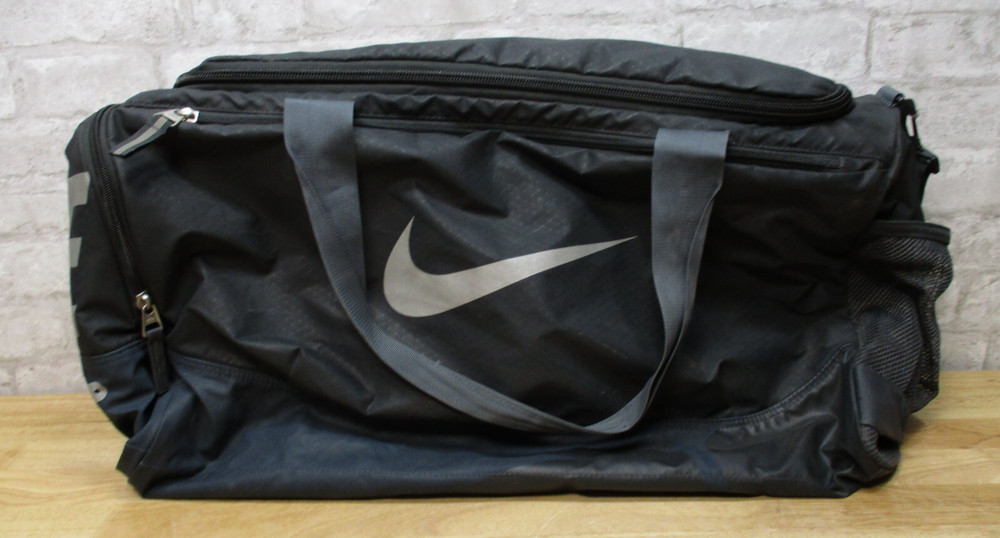 Nike Training Oversized Gym Duffle Shoulder Strap Bag Rip Stop Max Air Zip Up