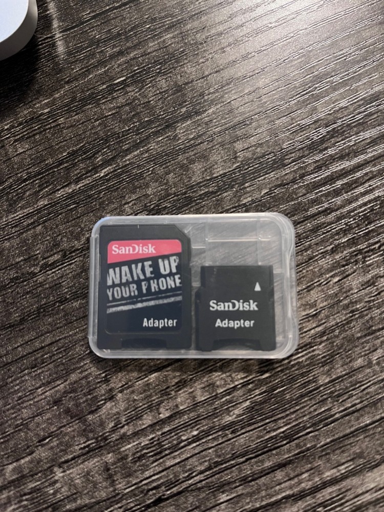 SanDisk Wake up Your Phone Adapter