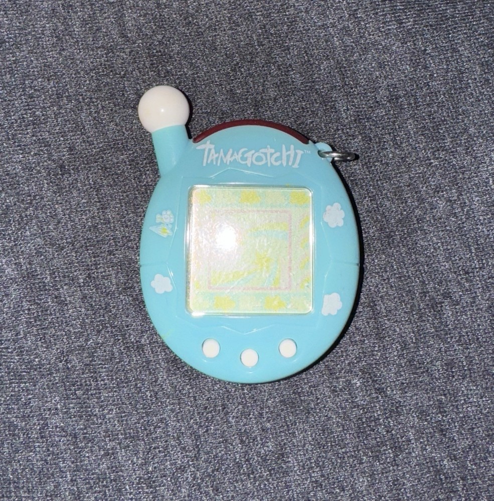 Tamagotchi Connection v4 Sky (**Send Offer)