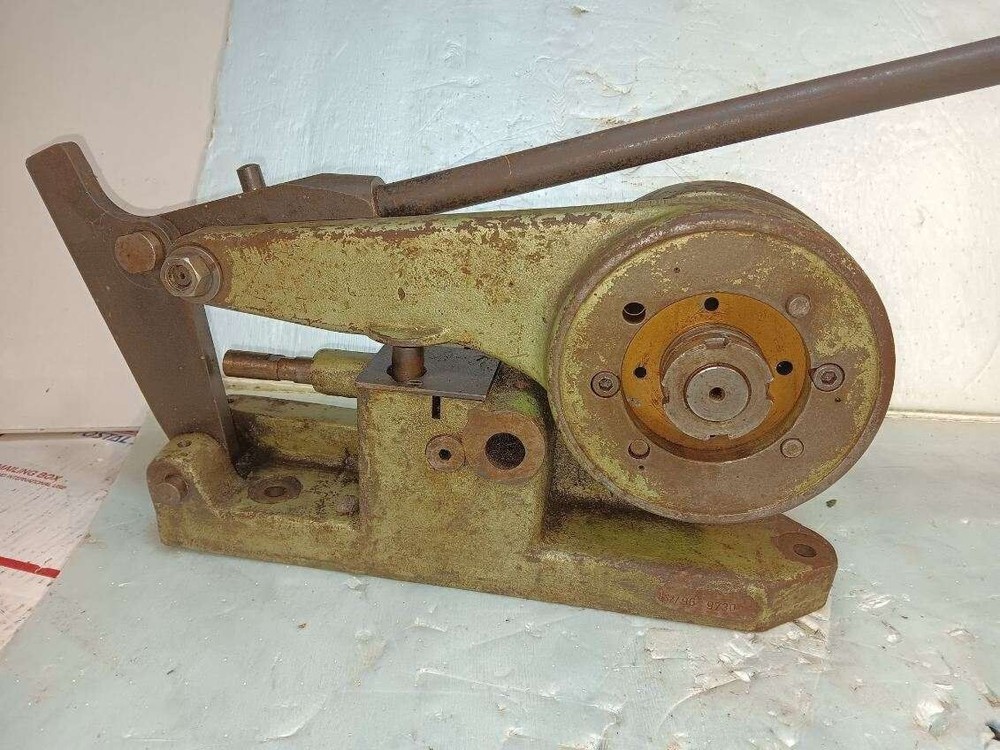Hezel Rod Parter, Rod Shear
