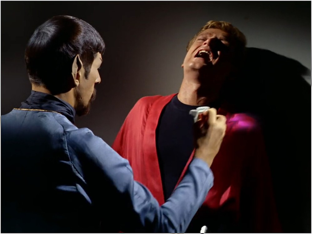 Mirror Mirror dagger - 1966 Star Trek