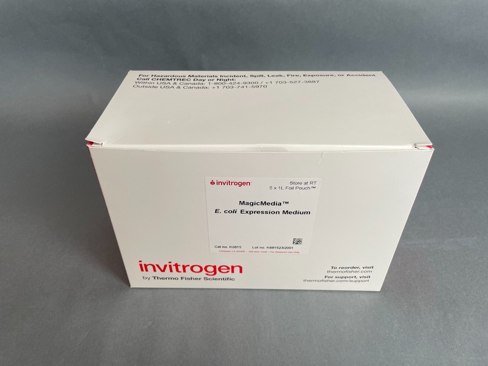 Invitrogen MagicMedia Expression Medium Total of 4 Foils