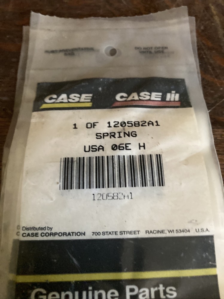 NOS Case 921B Remote Control Valve Spring 120582A1