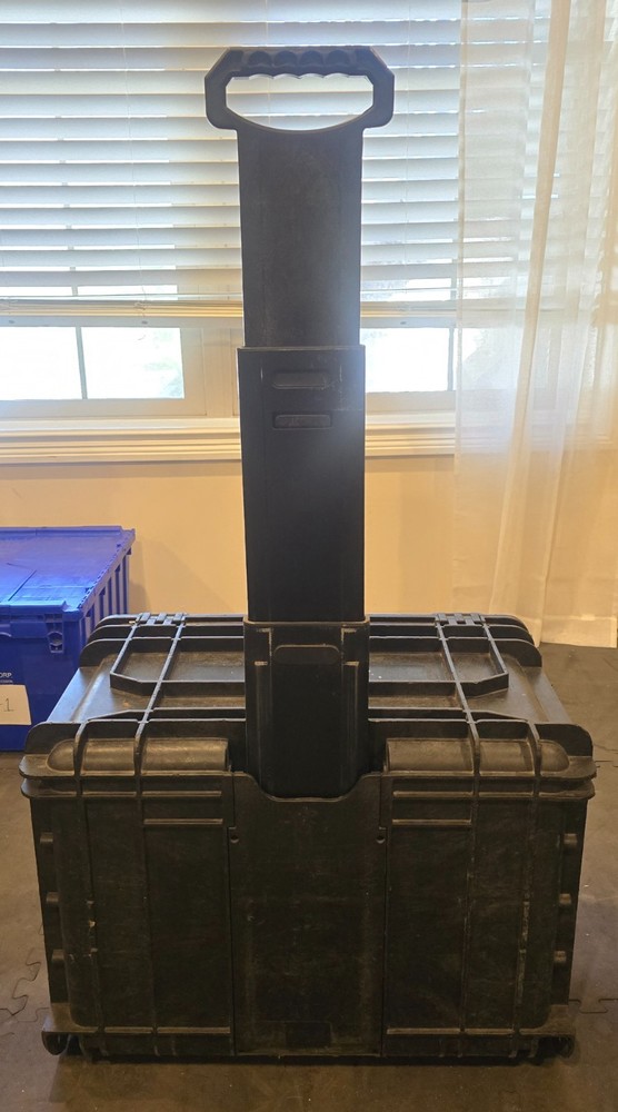 Master Puller Kit-Snap-On Tools Rolling Toolbox Tools Included