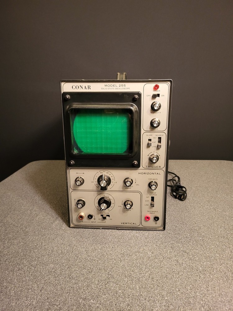CONAR Model 255 Solid State Oscilloscope – Powers On – Vintage Test Equipment