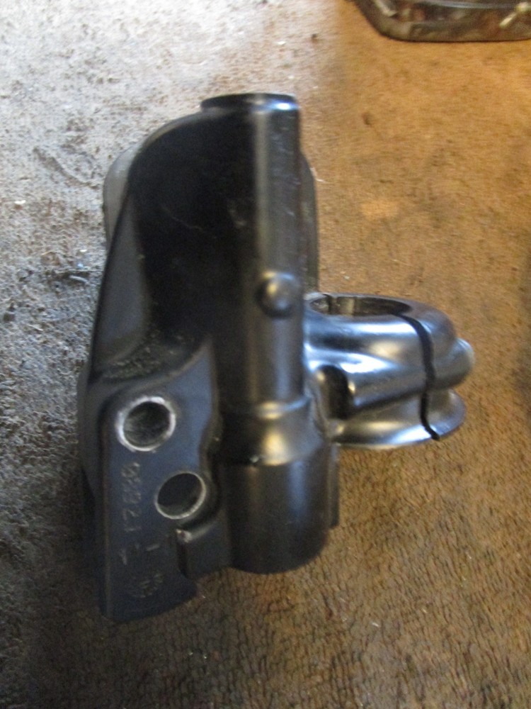 2012 Harley Davidson FLD 103 Front brake master cylinder