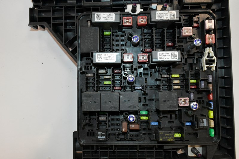 Freightliner Fuse Panel A0690283000 (628-10091)