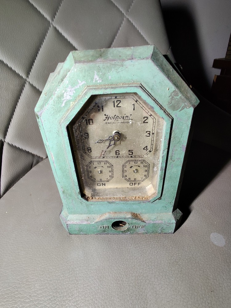 Old Clock Hotpoint Automatic Range Timer ART DECO 1920 Copy Right 2 Lb 8oz.