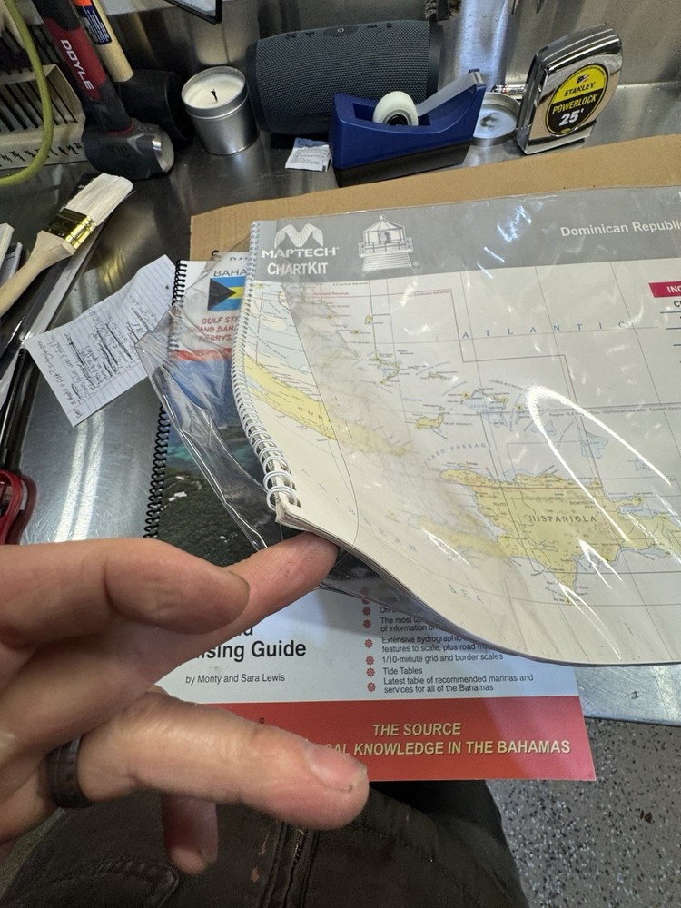 Sailing/cruising Charts
