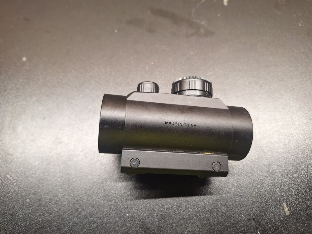 Optima 1x30 Red Dot Dovetail Mount Only. Works Great