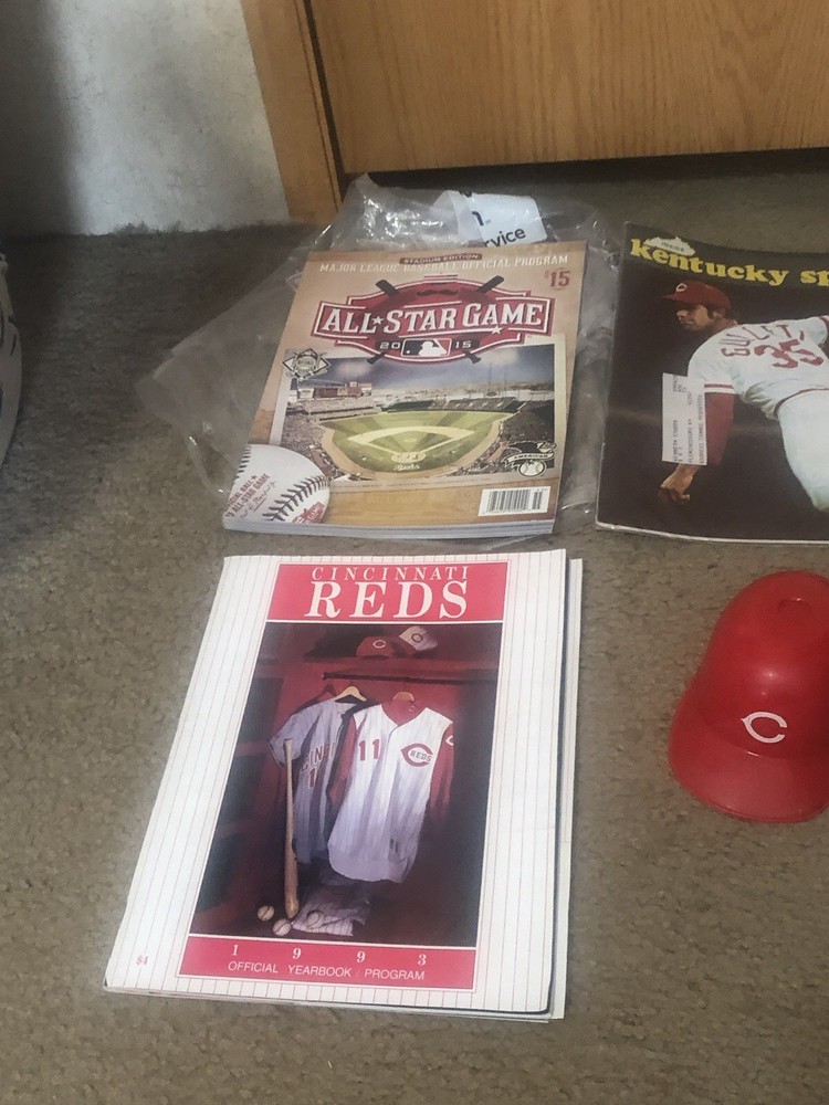 Lot of Cincinnati Reds programs and magazines!