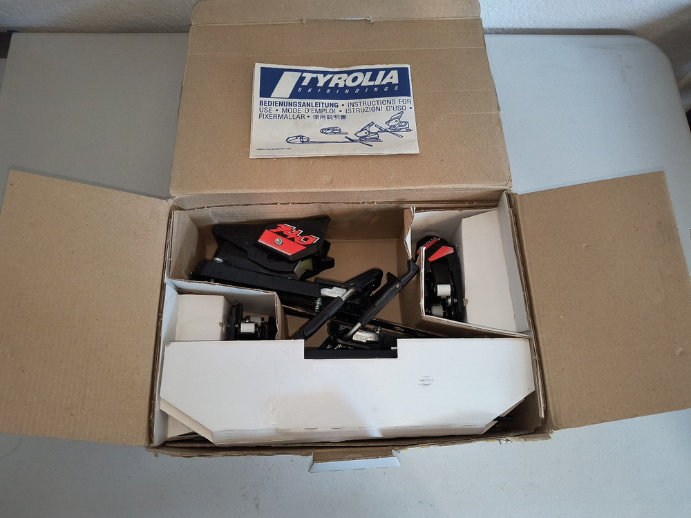Tyrolia 740 Ski Bindings - NEW