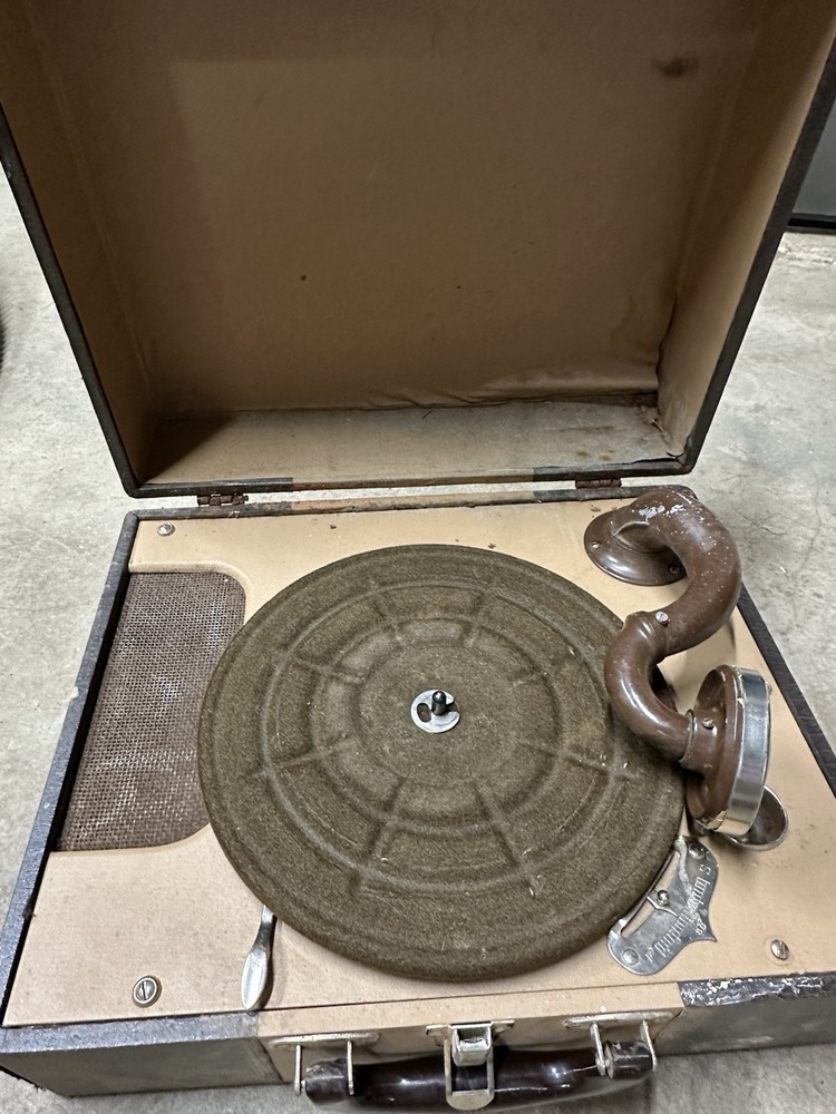 1940s record player