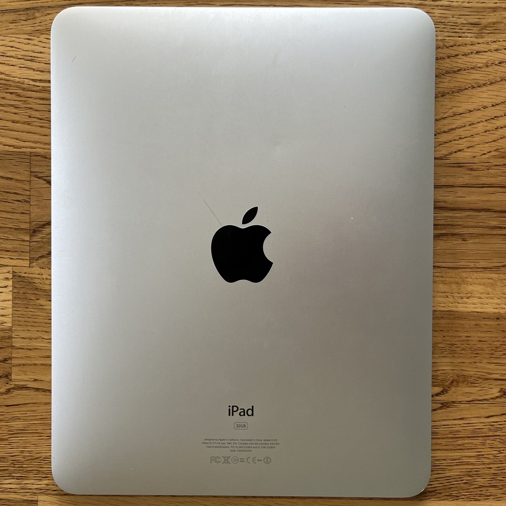 Apple iPad A1219 32GB SELLING AS IS
