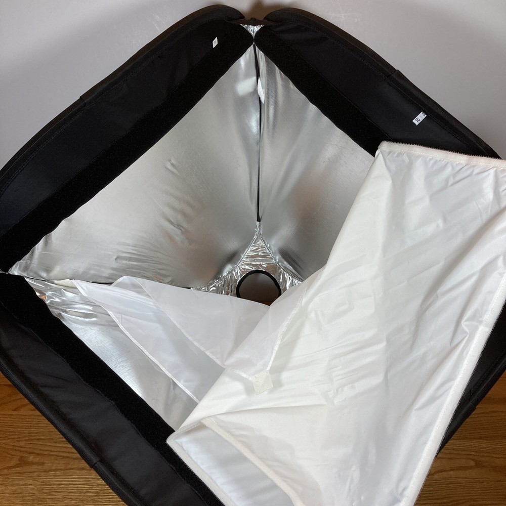 Lightbox Lastolite Ezybox Hot Shoe Soft box And Case (24 x 24")