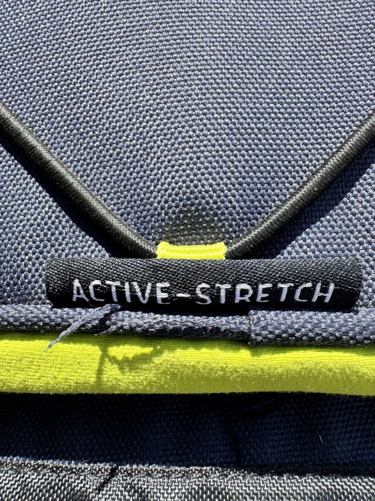 Coleman Backpack Cooler Active-Stretch Navy Black Yellow Portable