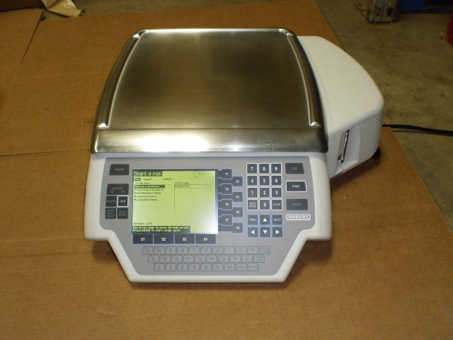 HOBART QUANTUM SCALE-USED