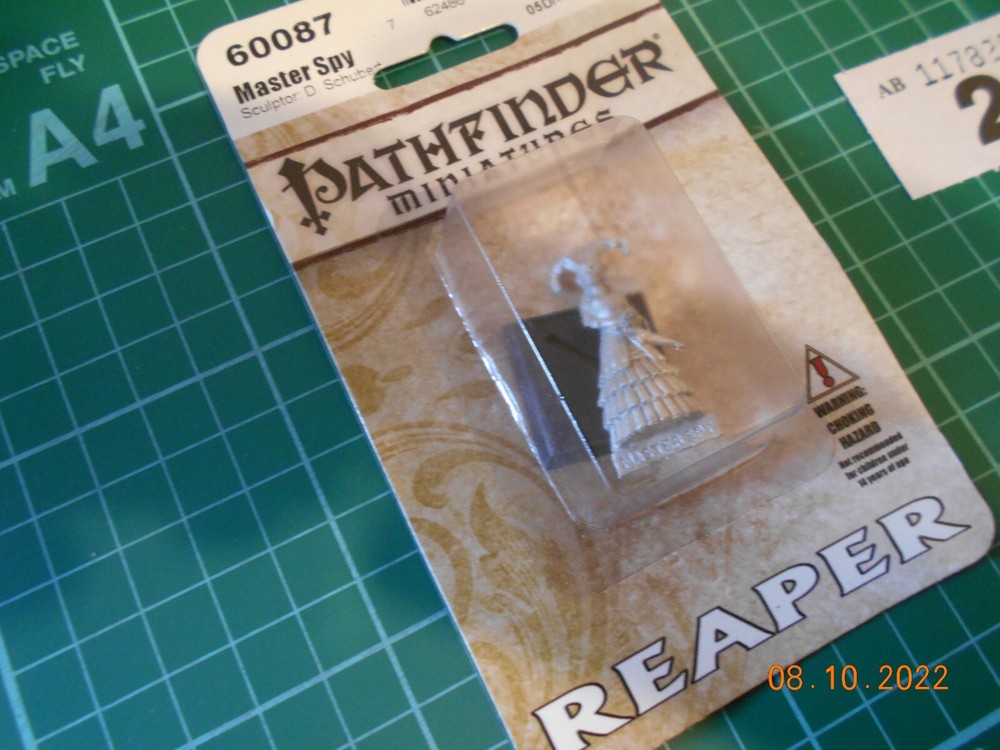 Reaper Pathfinder Miniatures 60087 Master Spy - RPG , D&D.
