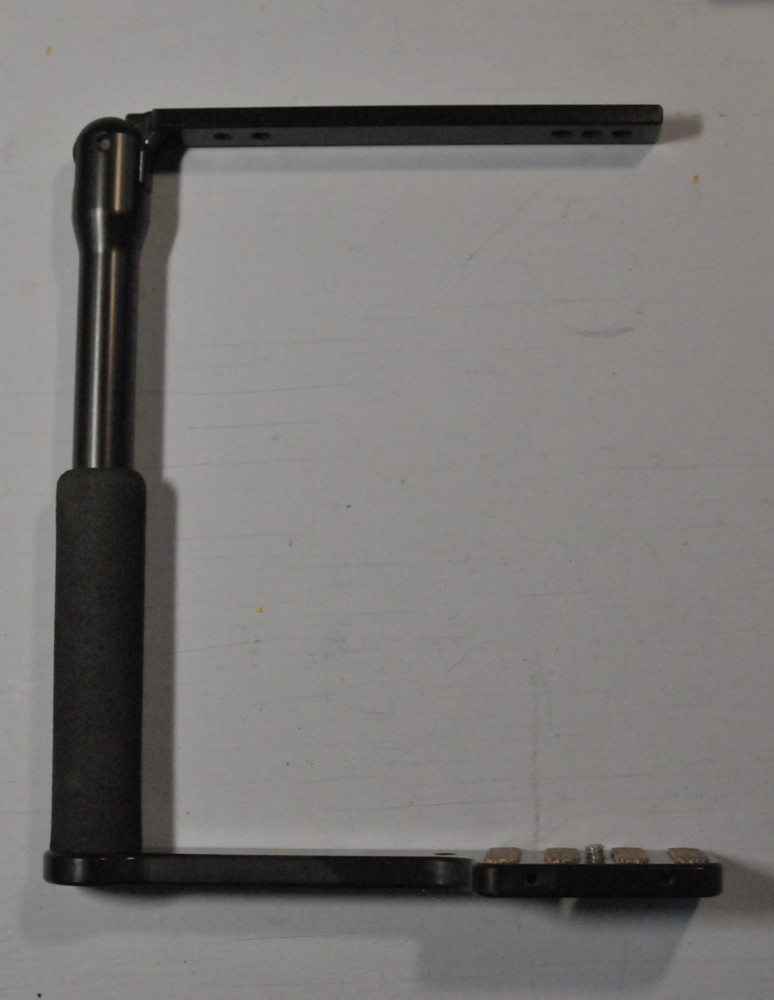 Custom Bracket CB Digital-T Flash Bracket in excellent condition