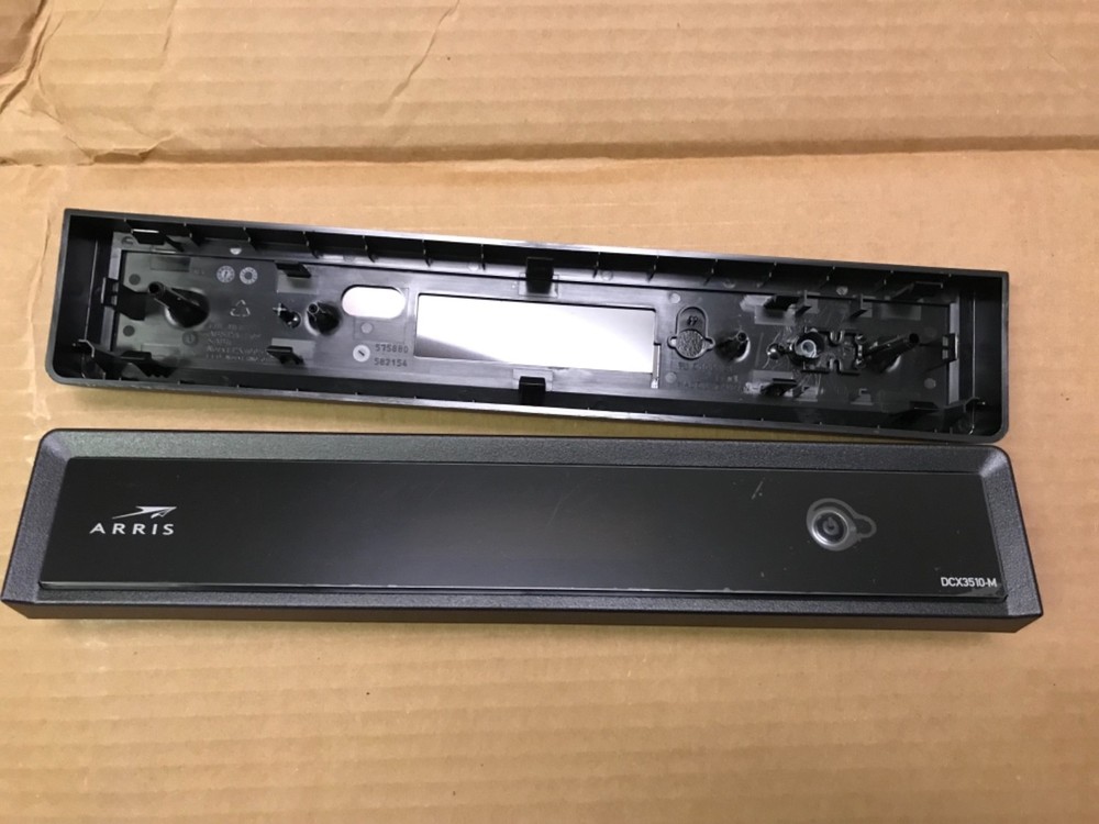1 Arris DCX3510-M  (FACEPLATE ONLY)