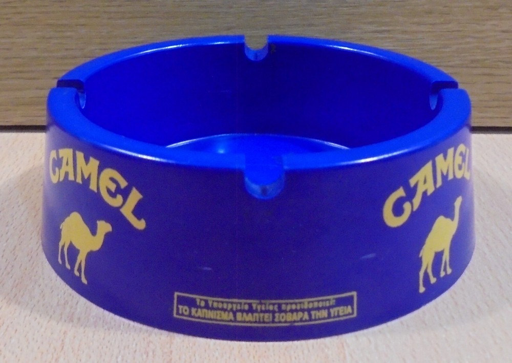 CAMEL CIGARETTES ADVERTISIGN VTG ROUND PLASTIC ASHTRAY