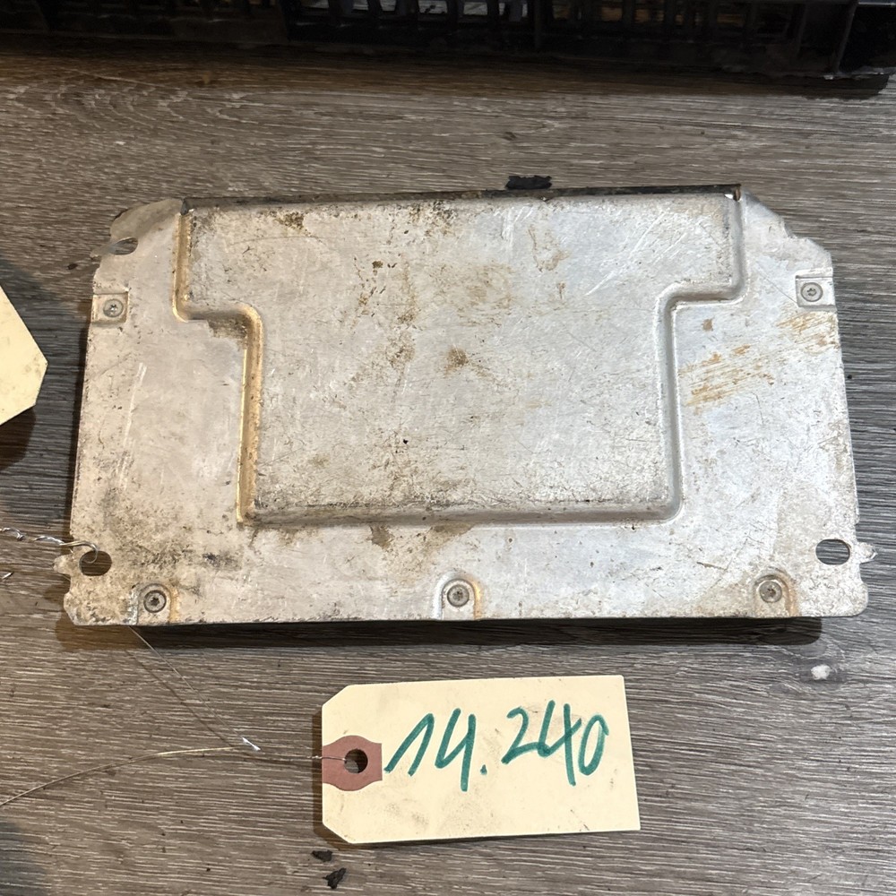 Volvo VNL Light Control Module - P/N: 21803280-03 BENT