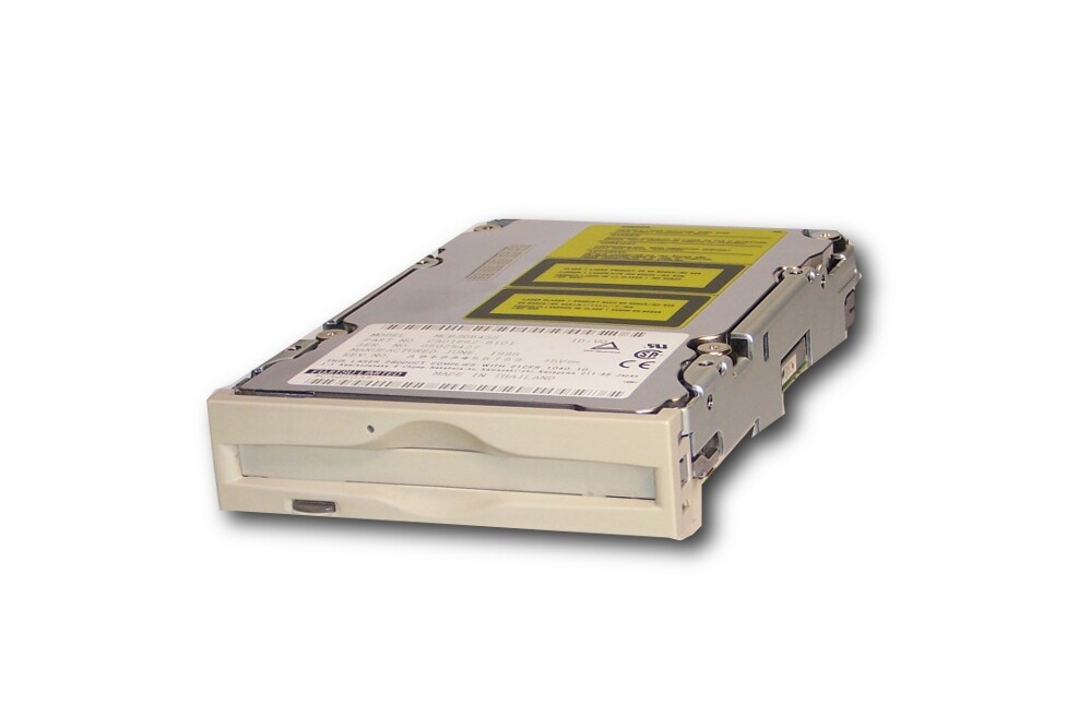 Fujitsu MCB3064SS DynaMO Internal MO Drive 640 MB