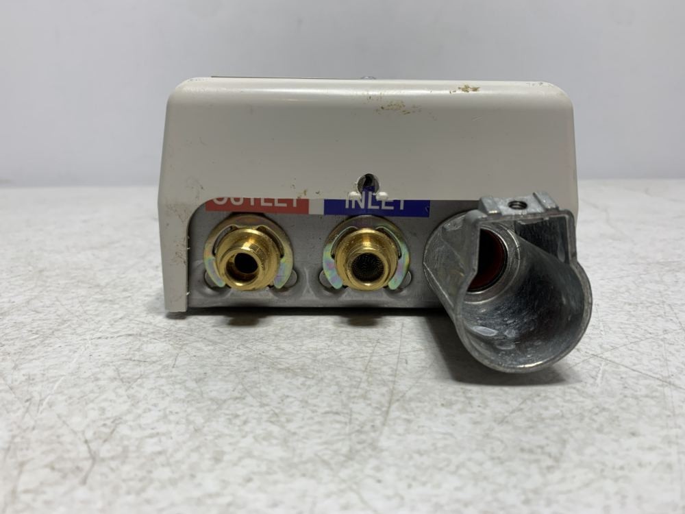 Eemax SPEX8208T Tankless Water Heater 8.3kW 208V