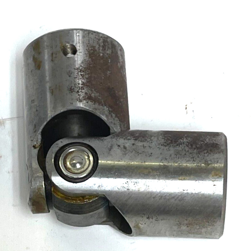 UNKNOWN 90° ANGLE 4-1/4" LENGTH UNIVERSAL JOINT