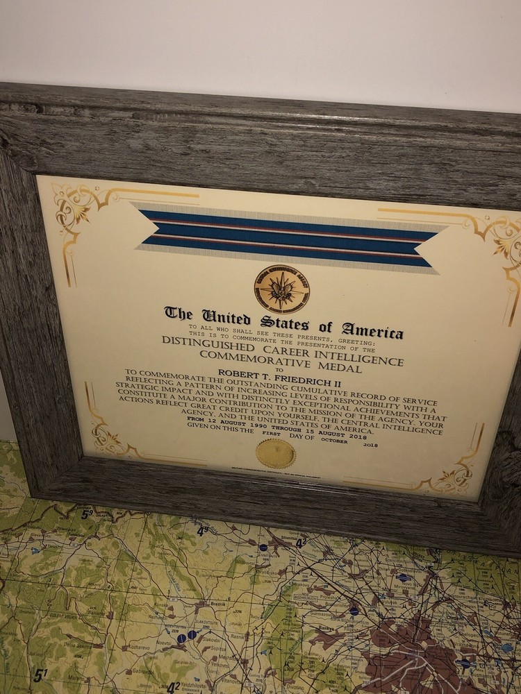 CIA - DISTINGUISHED CAREER INTELLIGENCE COMMEMORATIVE MEDAL CERTIFICATE Type-1